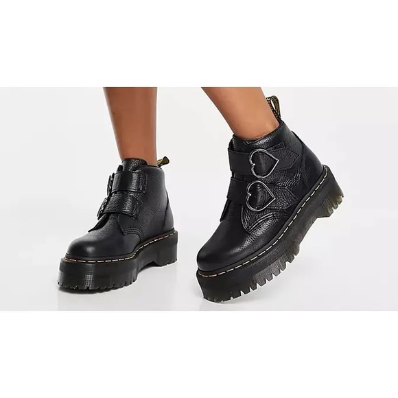Dr. Martens Devon Heart Leather Platform Shoes NWOT - Picture 2 of 3